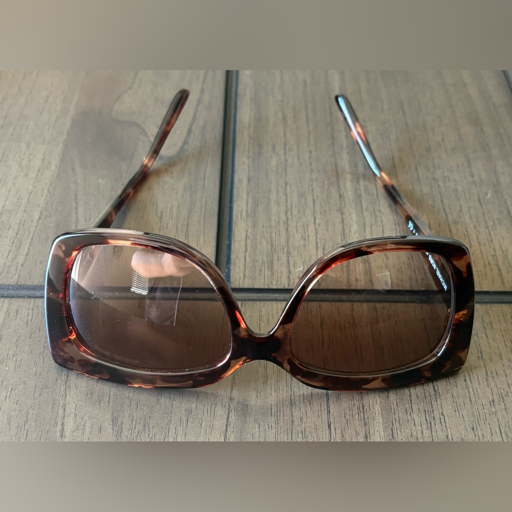 Michael Kors MK2121 Myoko Tortoise Shell Sunglasses-Like New